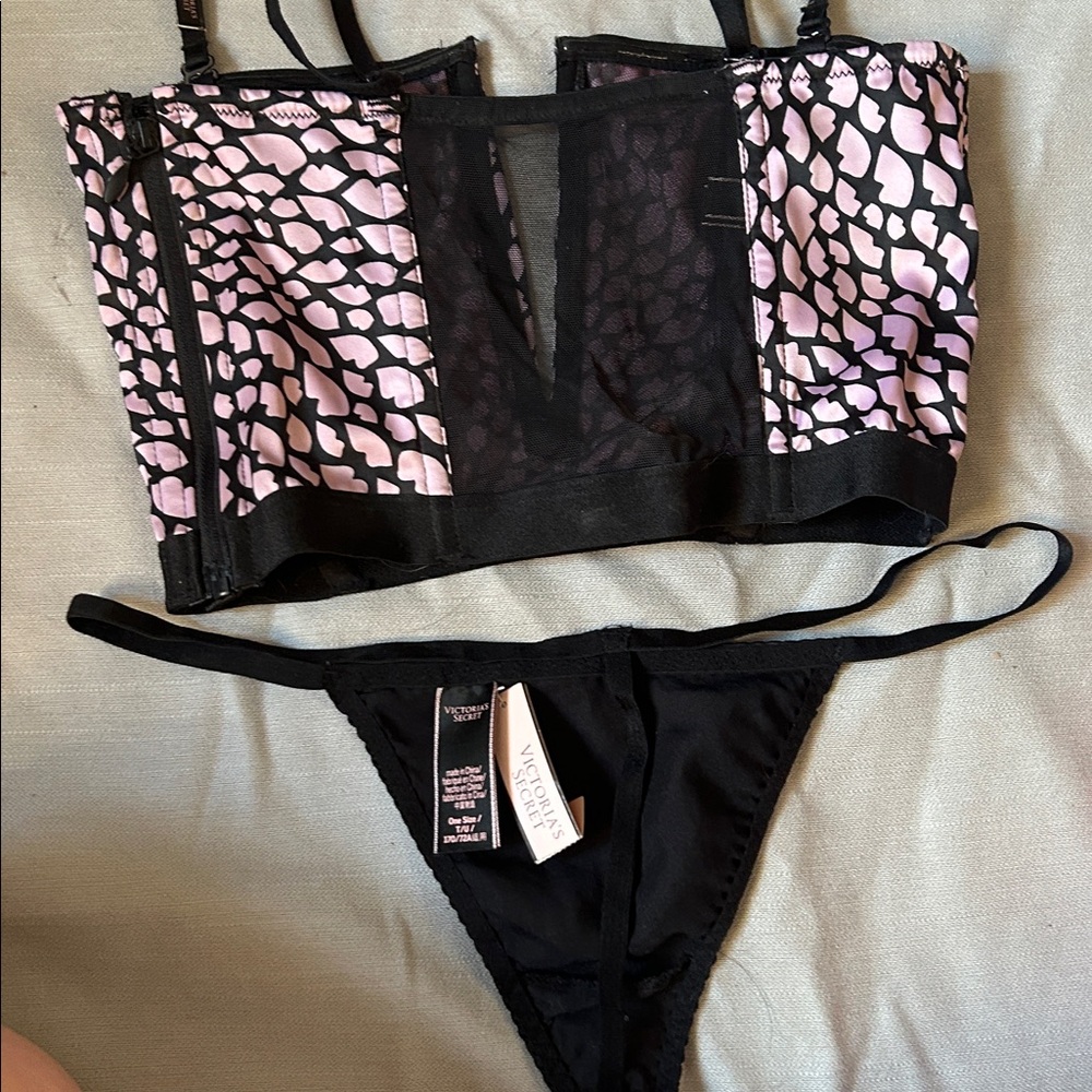 Victoria's Secret Purple and Black Bustier Top - Picture 2 of 3